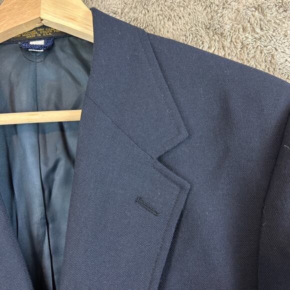 LL Bean Navy Blue Wool Blazer Sport Coat Jacket Gold Tone Buttons 42L 42 Long - Picture 4 of 11